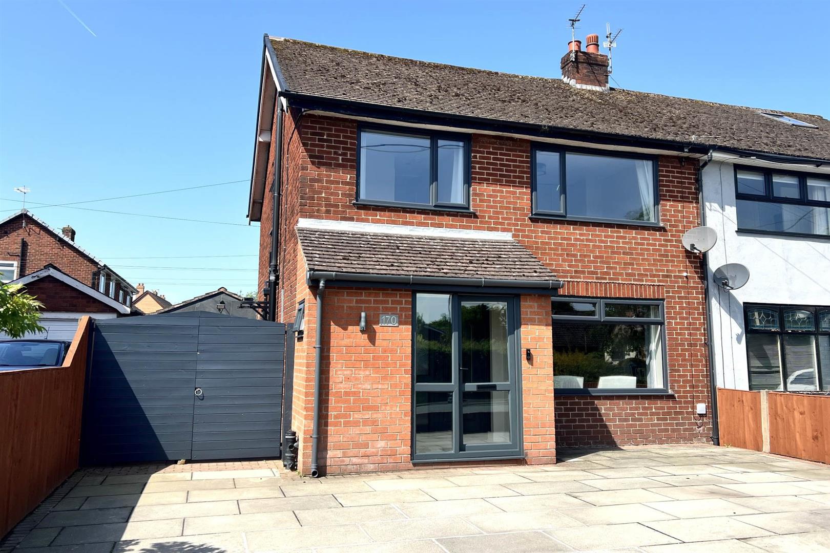 3 bed property in Wood Lane, Chorley
